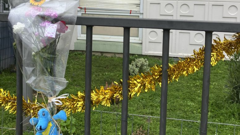 Cuatro niños y su madre son asesinados en un departamento cerca París