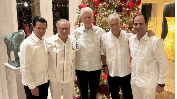Reaparece Peña Nieto con los Clinton en Punta Cana