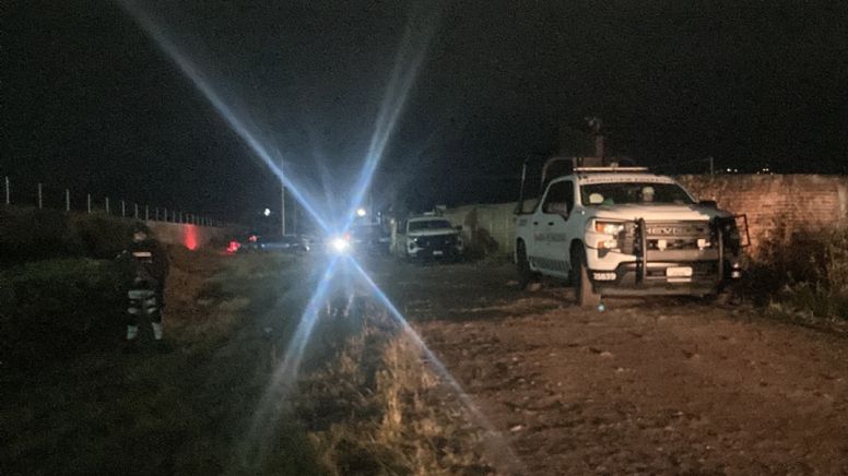 ¡Masacre en Celaya! Hallan detrás de la Universidad de Guanajuato un auto con los cadáveres de 5 jóvenes