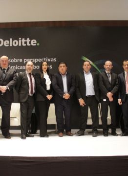 Deloitte México realiza foro de análisis con empresarios regionales