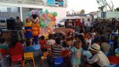 Bely y Beto celebran el Día del Niño a menores migrantes en Irapuato