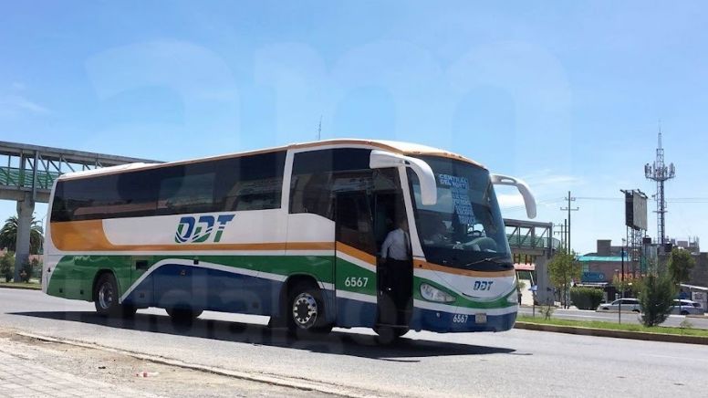 Apedrean autobuses de pasajeros en la autopista México-Pachuca