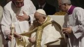 Reaparece papa Francisco en público para misa de vigilia pascual