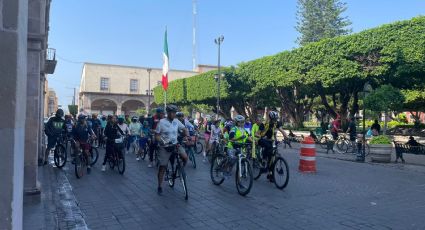 Celebración doble: Se vive entusiasta Paseo Ciclista Familiar y festejan a Don Cleto