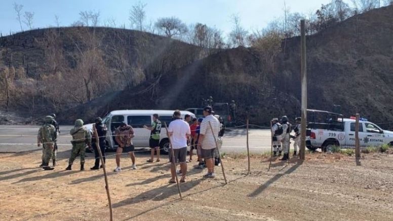 Atacan a balazos a beisbolistas infantiles que iban a torneo nacional en Guerrero