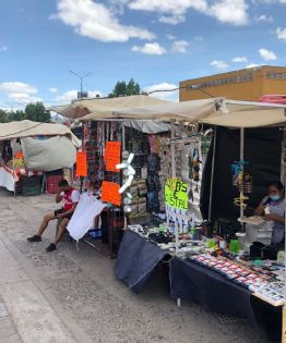 Comercios ambulantes pagarán 30 % más por 4 trámites de Fiscalización y les añadirán otros 2