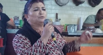 A donde la lleve el destino, la voz gemela de Ana Gabriel alegra el mercado Benito Juárez