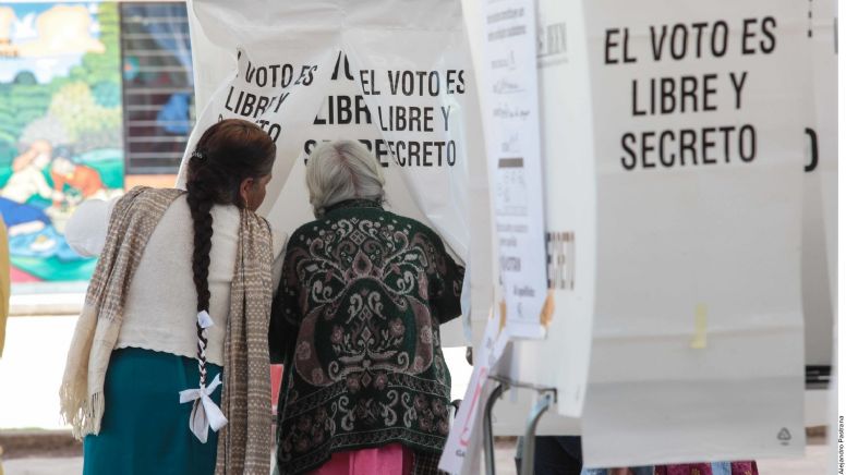 AMLO pide a votantes que acepten dinero 'si tienen mucha necesidad' e ignora veda electoral