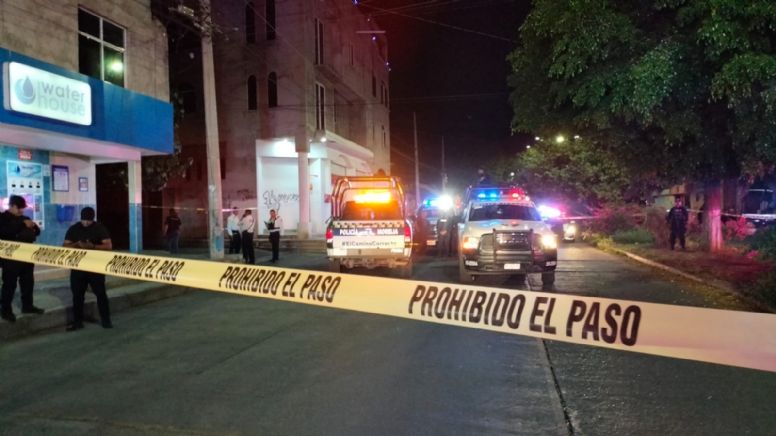 Recibieron 30 balazos: Asesinan a padre y su hijo menor de edad en Michoacán