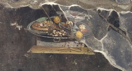 AM te explica: pintura de hace dos mil años recién descubierto muestra, ¿una pizza?