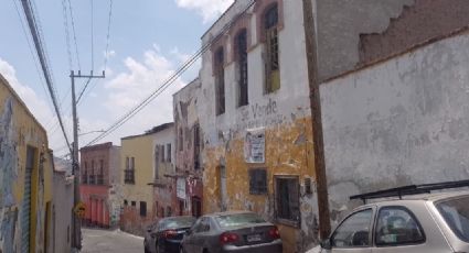 Casas en ruinas y a punto de derrumbarse en Barrio Mágico El Arbolito: vecina