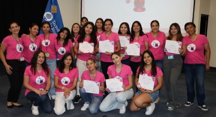 Introducen mujeres a la programación en el campamento 'Exploradoras de Código'