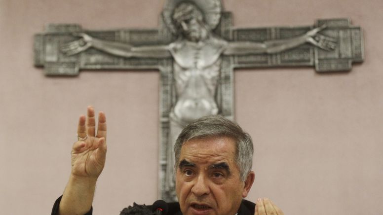 Pide fiscal del Vaticano sentencias a 10 acusados por escándalo financiero