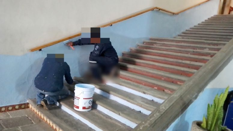 Municipio hace obras en Presidencia de Guanajuato sin permisos del INAH otra vez: la pintan de azul