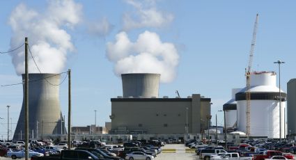 Primer nuevo reactor nuclear de EEUU en décadas inicia operaciones