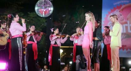 México recibe a Barbie y a Ken con mariachi, y Ryan Gosling agradece en español