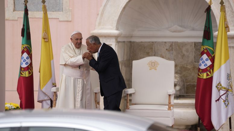 El Papa Francisco condenó al clero portugués por "escándalo" de abusos y los llamó a enmendar sus faltas