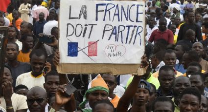 Soldados amotinados en Níger cortan lazos con Francia y presidente se declara 'rehén'
