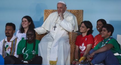 Pide Papa a jóvenes luchar por calentamiento global y por una ‘ecología integral’