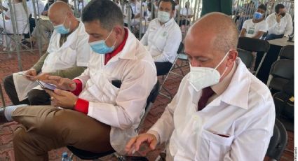 Darán trato VIP a médicos cubanos en Guerrero: Wifi, filete, frigobar y... ¡seguridad!