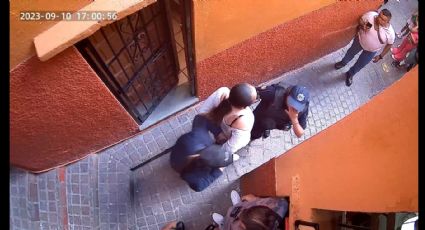 En el Callejón del Beso, detienen a dueña de 'Balcón de Ana' tras agredir a fotógrafo