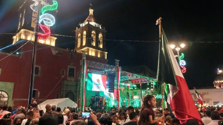 Cientos de familias celebran el Grito en Salamanca