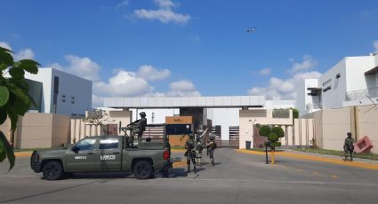 ¡Van por 'pez gordo'! Destruyen soldados acceso y sitian fraccionamiento exclusivo en Culiacán