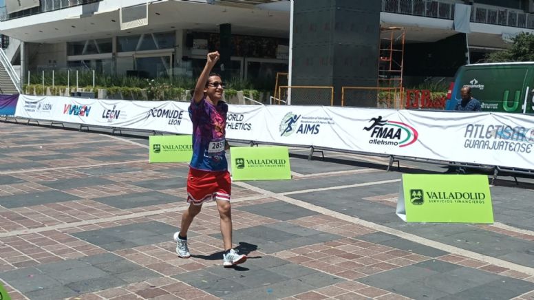 "Si yo pude, cualquiera puede": Alexis Emmanuel, último en cruzar la meta del Maratón León 2023