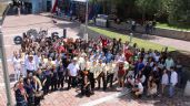 Alumnos de la Universidad De La Salle Bajío llevan serenata mexicana
