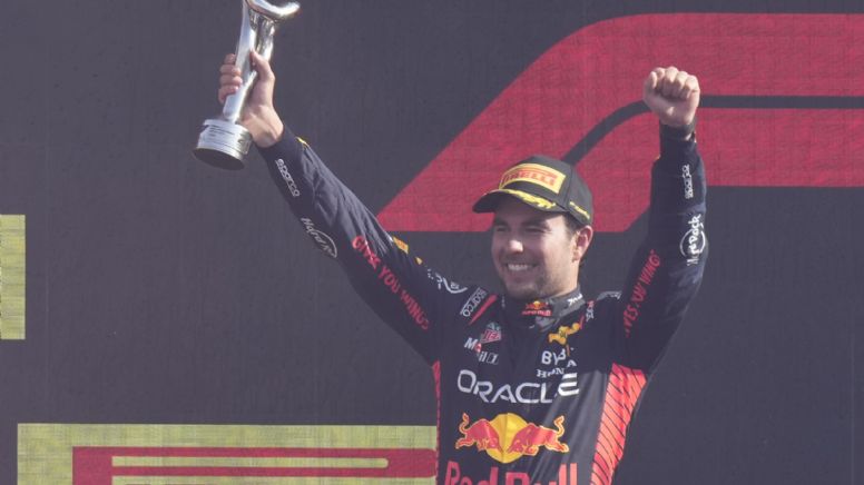 ¡Uno más! Sergio Pérez logra su octavo podio del año y Max Verstappen hace historia