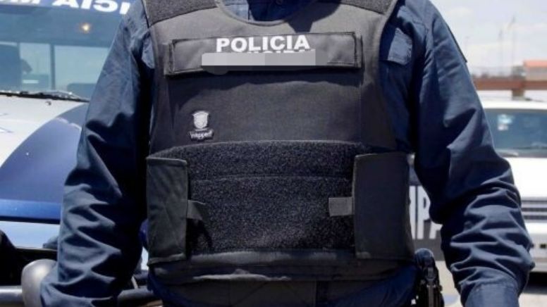 Con certificado único policial los 32 policías en Acatlán: alcaldesa
