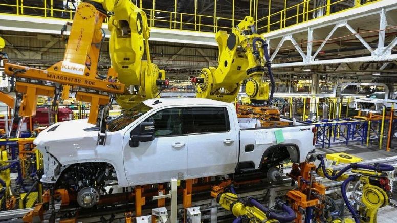 Reinicia General Motors producción en Silao