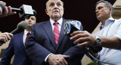 Trump asiste a cena de recaudación de fondos para ayudar a su aliado Rudy Giuliani