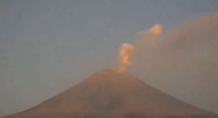 Suspenden vuelos en Puebla por intensa actividad del Popocatépetl; ceniza obstaculiza operaciones