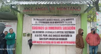 Cierran primaria en Orizatlán, madres y padres exigen recurso de programa federal