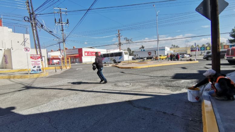 'Olvida' Gobierno paso peatonal cerca de Central de Autobuses y Plaza Fiesta en Irapuato