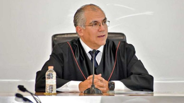 En Guanajuato hay 79 funcionarios de primer nivel que ganan más que AMLO.- Ernesto Prieto Gallardo