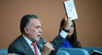 Carlos Medina pide a partidos abrirse a la sociedad en su libro “Un México para todos”