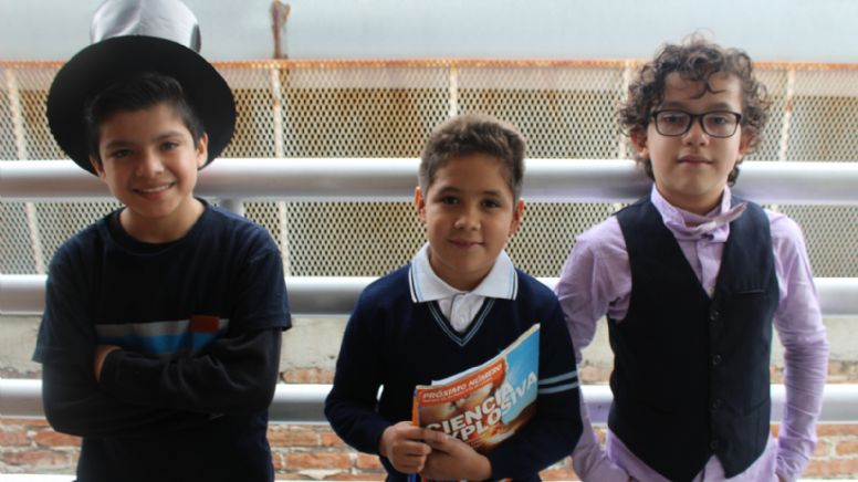 Niños de primaria festejan los 200 años de Guanajuato