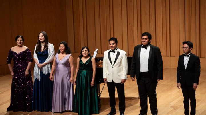 Cantan obras clásicas de Schubert, Puccini, Mahler y Donizetti