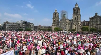 Miles marchan por la democracia y llegan al Zócalo; Xóchitl no va para evitar malentendidos