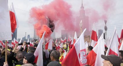 Agricultores en Polonia marchan y bloquean calles en España para protestar contra políticas de UE