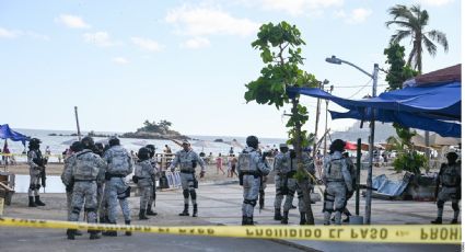Sol, arena y... ¿sangre? Asesinan de varios balazos a otro hombre en la Playa Papagayo, Acapulco