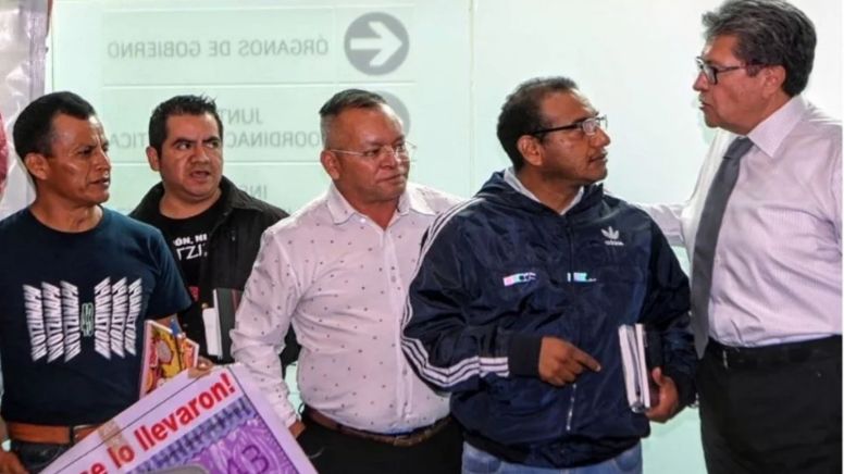 ‘No quiero intermediarios’ AMLO rechaza mediación de Monreal en caso Ayotzinapa