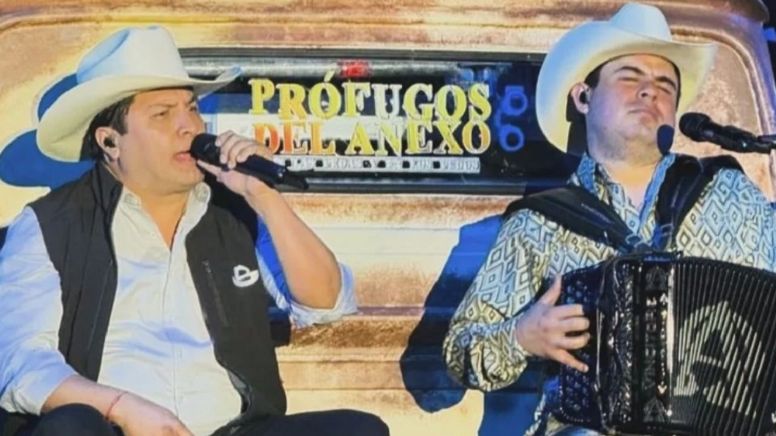 Interrumpen show de Julión Álvarez y Alfredo Olivas por cantar corrido prohibido en Chihuahua