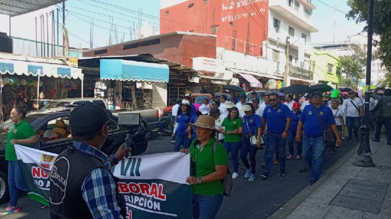 Crisis en Guerrero: Se va Fiscalía a paro; marchan policías, peritos y administrativos