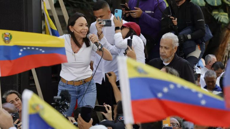Fiscalía venezolana ordena arresto de 9 opositores, entre ellos la jefa de campaña
