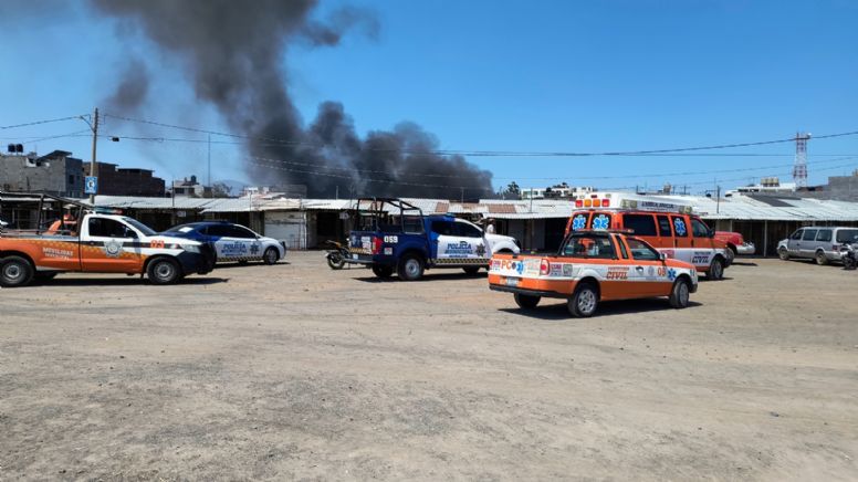 Incendio en plaza textil de Moroleón deja miles de pesos en pérdidas a locatarios