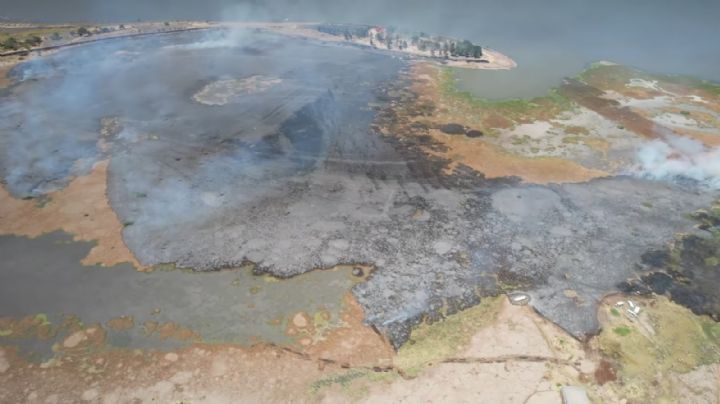 Piden usar cubrebocas en Yuriria tras incendio en la Laguna