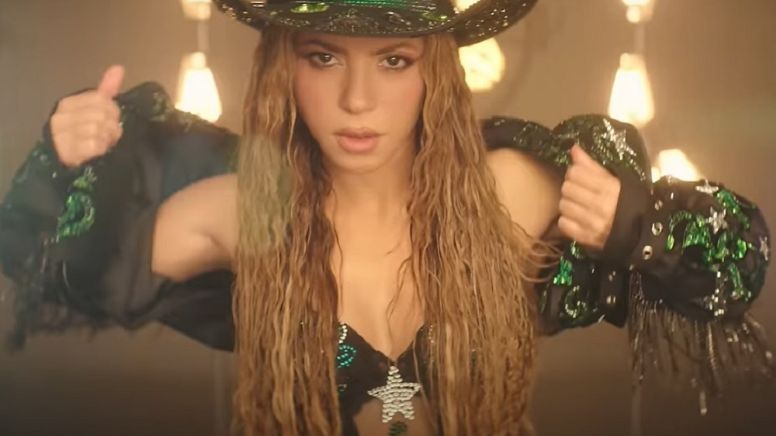 Shakira le entra al norteño y estrena con Grupo Frontera el tema ‘Entre paréntesis’